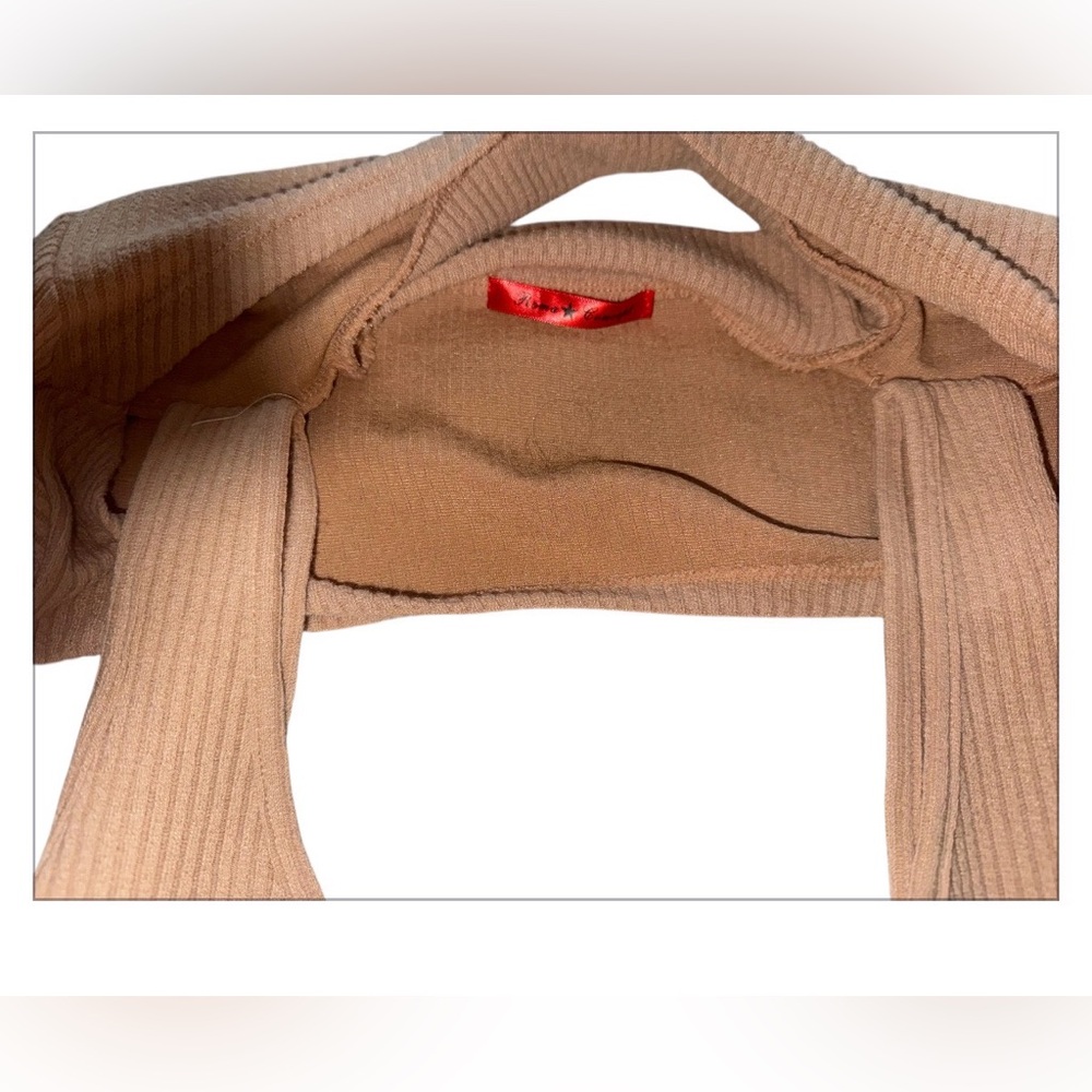 Stylish Tan Ribbed Crop Top - Picture 3 of 3
